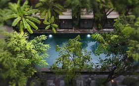 Larimar Hotel & Resort
